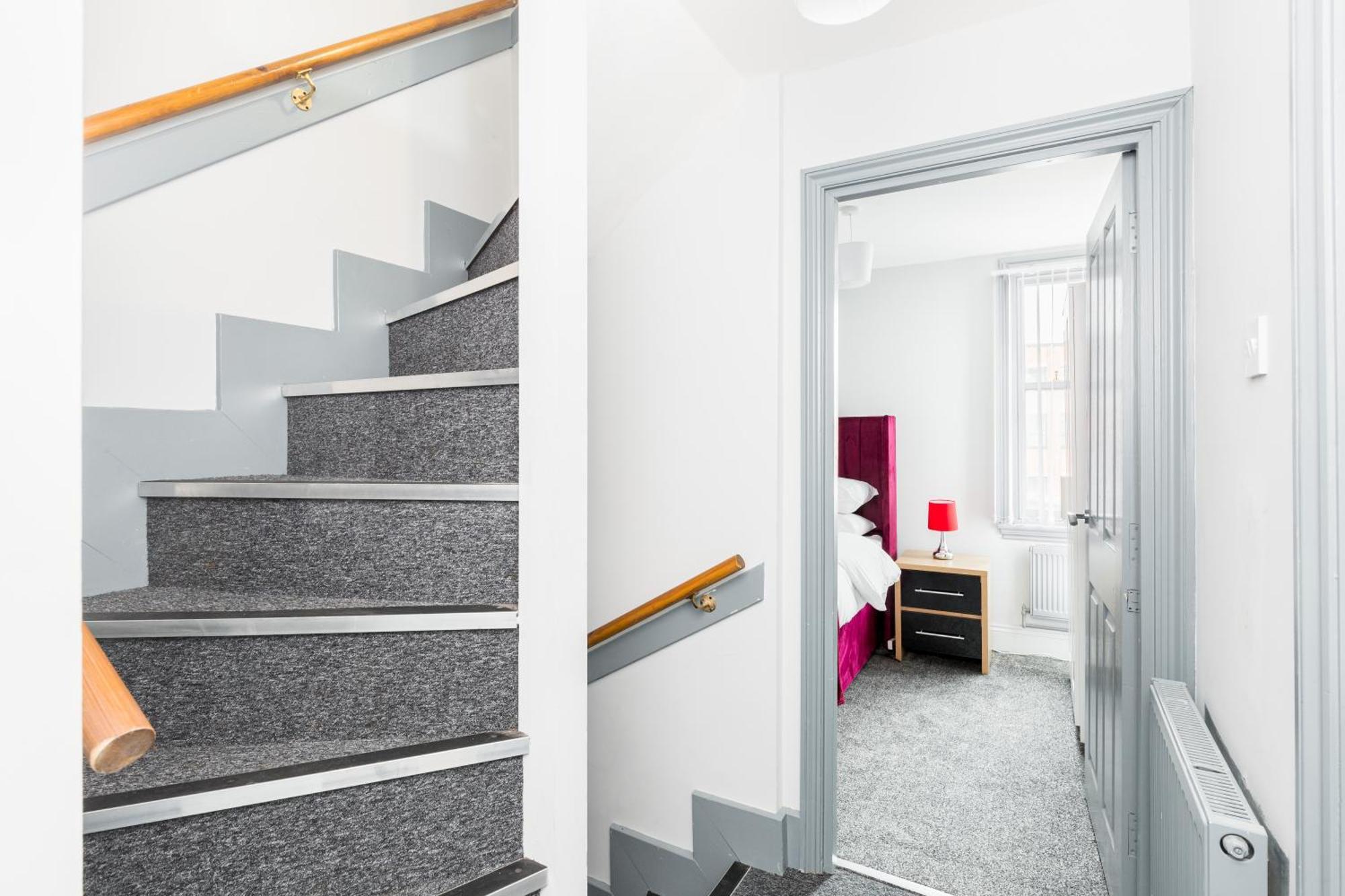Duplex Loft Apartment With Balcony & Private Entrance In Jq Бирмингем Экстерьер фото